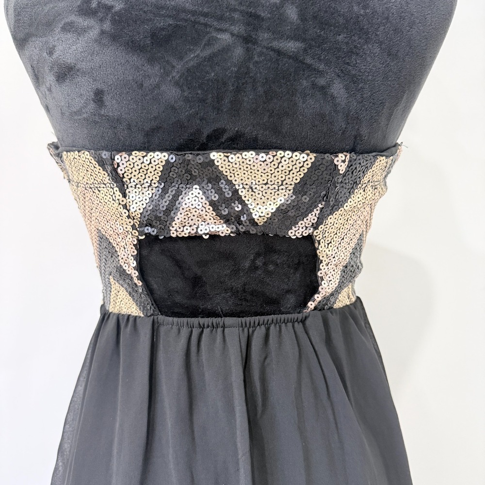 My Michelle Strapless Cocktail Dress Size 3 Back Cut Out Chevron Sequin Party - Picture 5 of 10